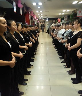 益友百货开展服务礼仪风采培训 提升服务形象